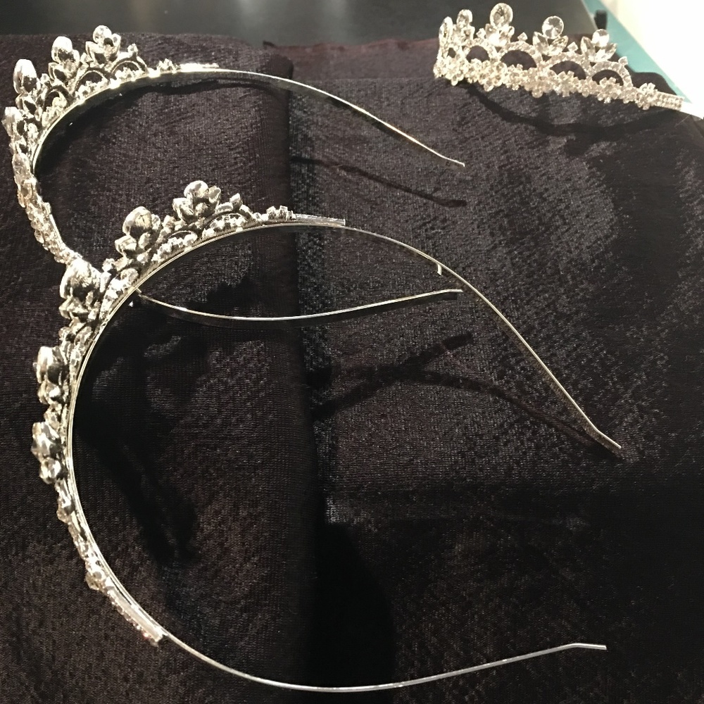 Tiara - Picture 4 of 5